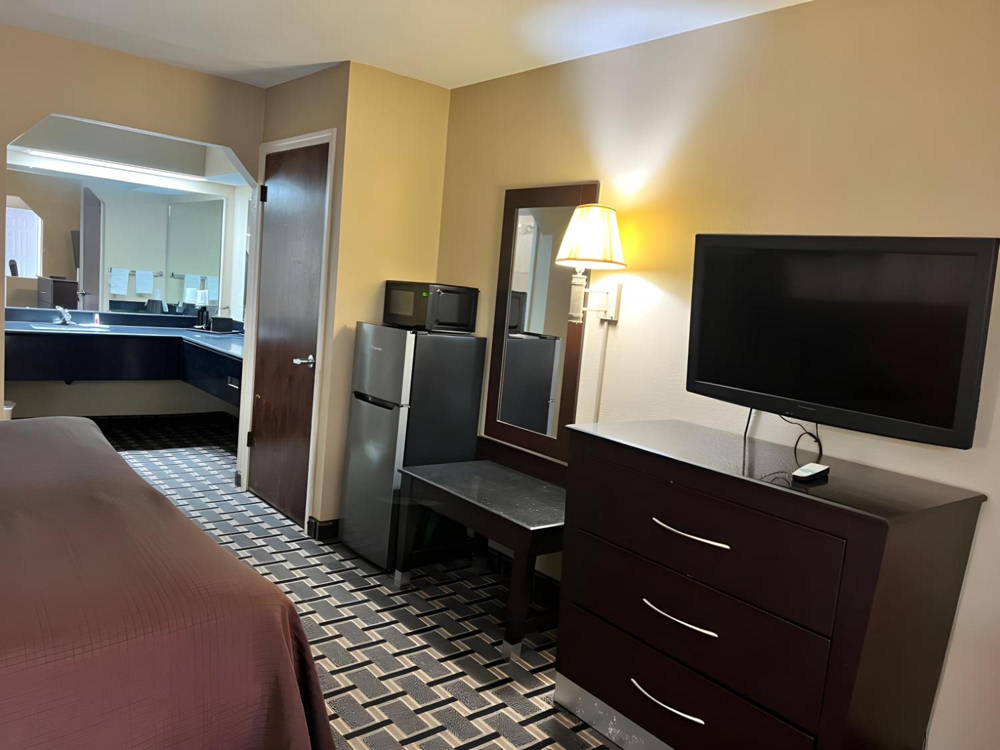 Days Inn & Suites By Wyndham Pine Bluff Εξωτερικό φωτογραφία