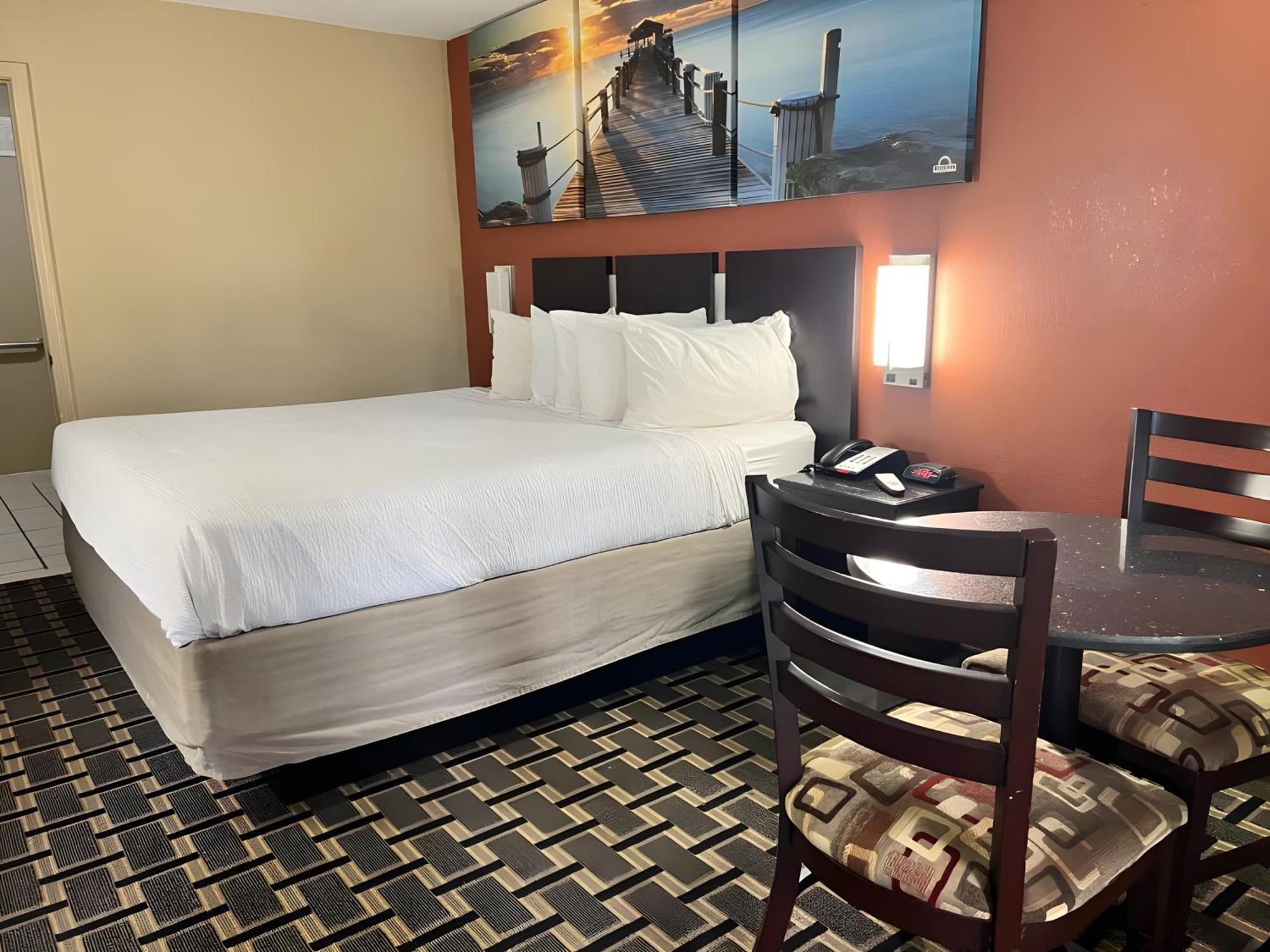 Days Inn & Suites By Wyndham Pine Bluff Εξωτερικό φωτογραφία