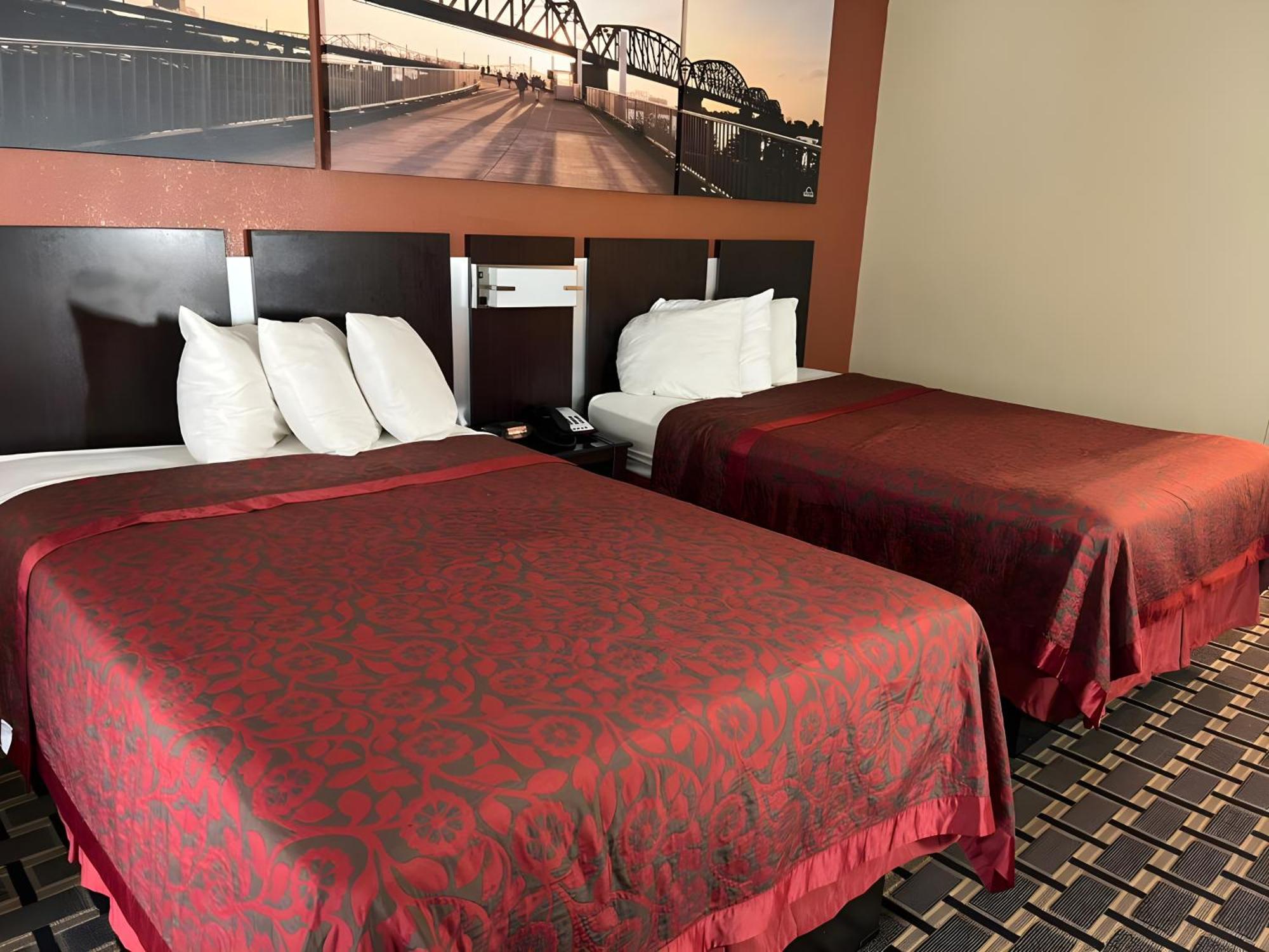 Days Inn & Suites By Wyndham Pine Bluff Εξωτερικό φωτογραφία