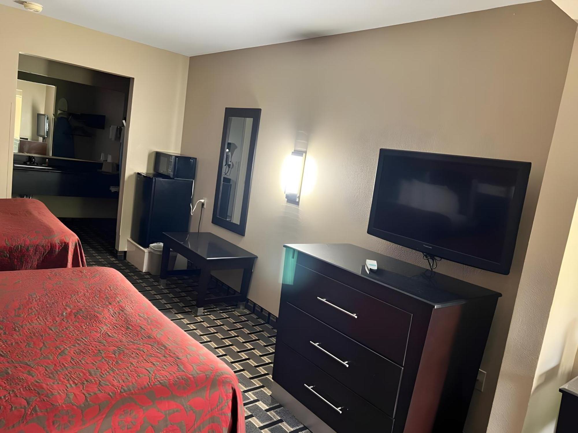 Days Inn & Suites By Wyndham Pine Bluff Εξωτερικό φωτογραφία