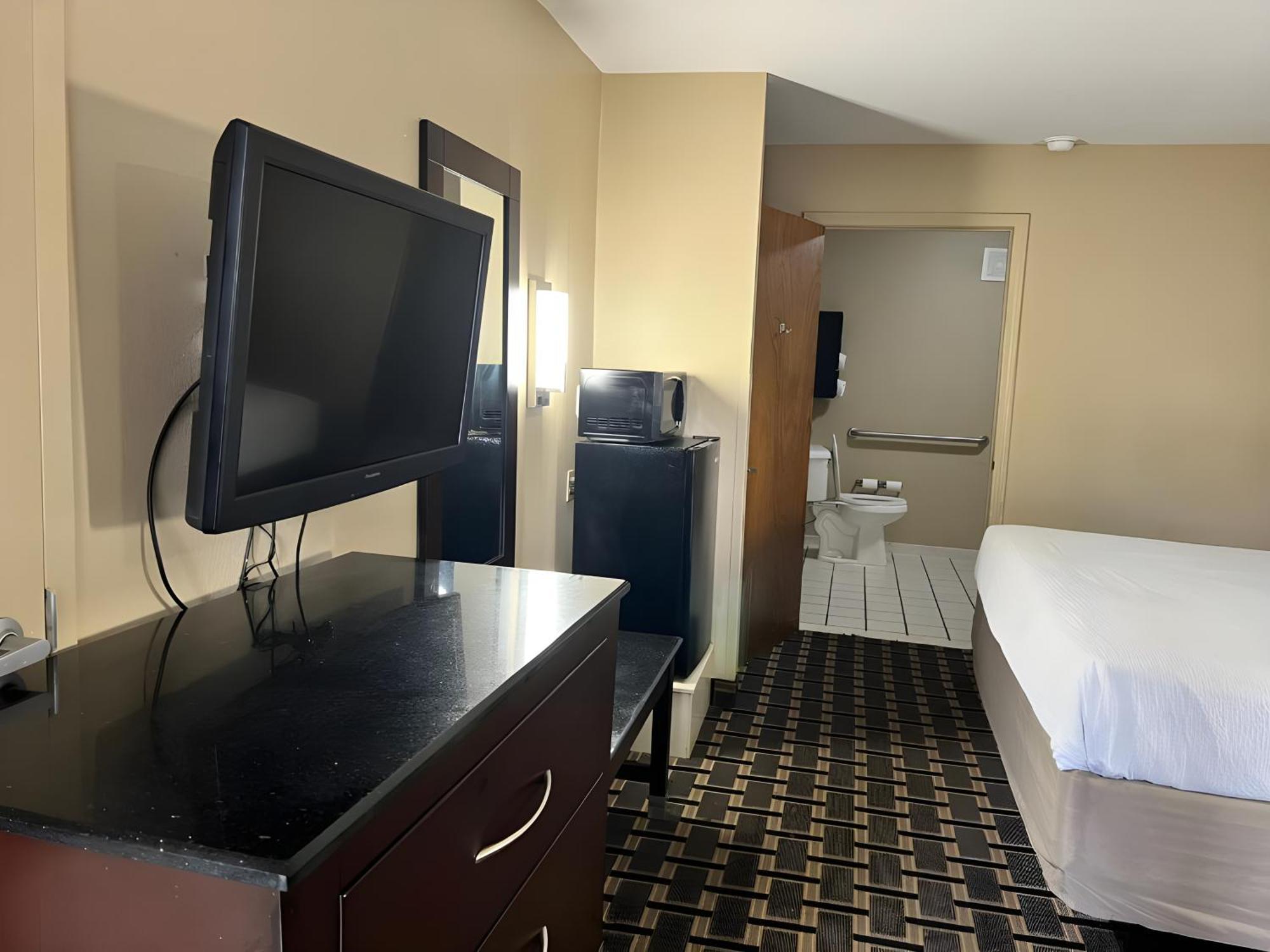 Days Inn & Suites By Wyndham Pine Bluff Εξωτερικό φωτογραφία