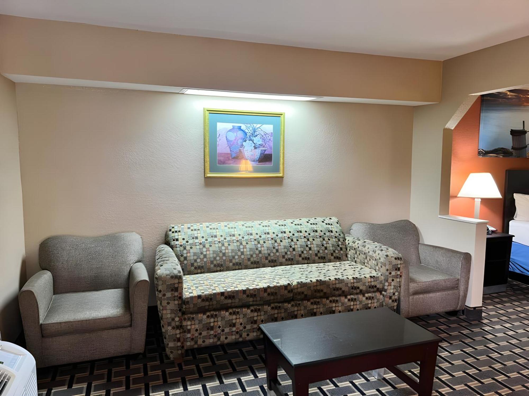 Days Inn & Suites By Wyndham Pine Bluff Εξωτερικό φωτογραφία