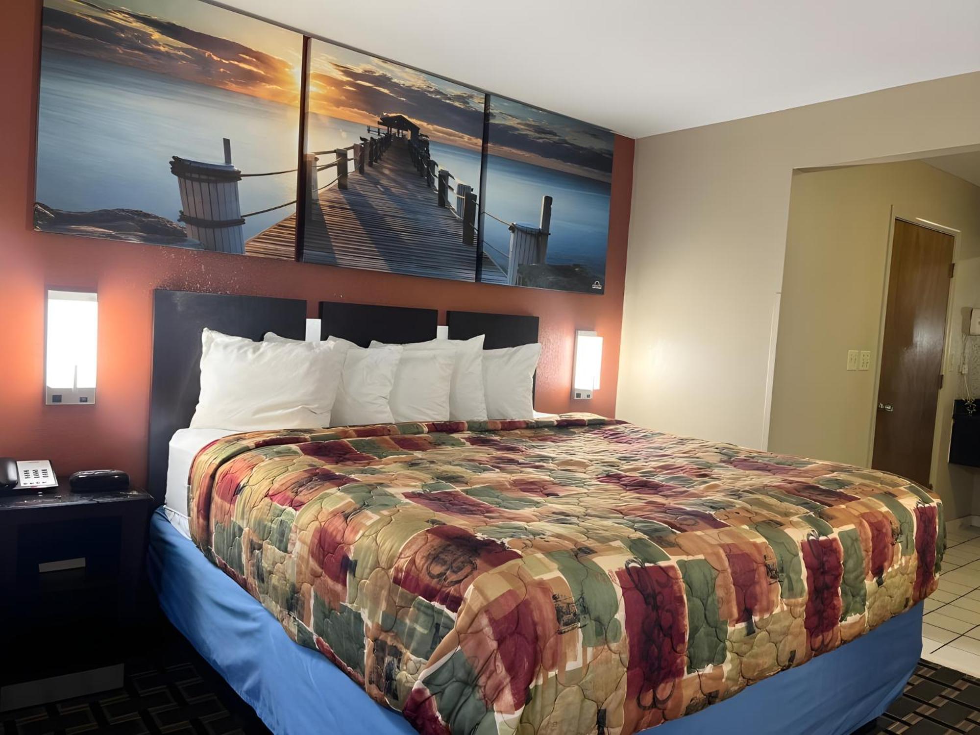 Days Inn & Suites By Wyndham Pine Bluff Εξωτερικό φωτογραφία