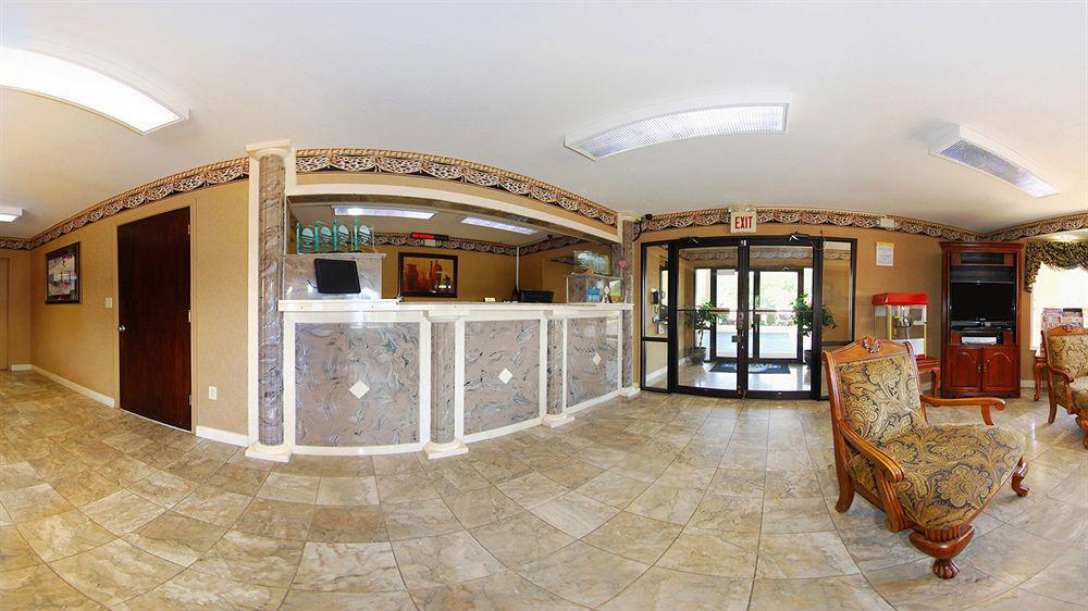 Days Inn & Suites By Wyndham Pine Bluff Εσωτερικό φωτογραφία