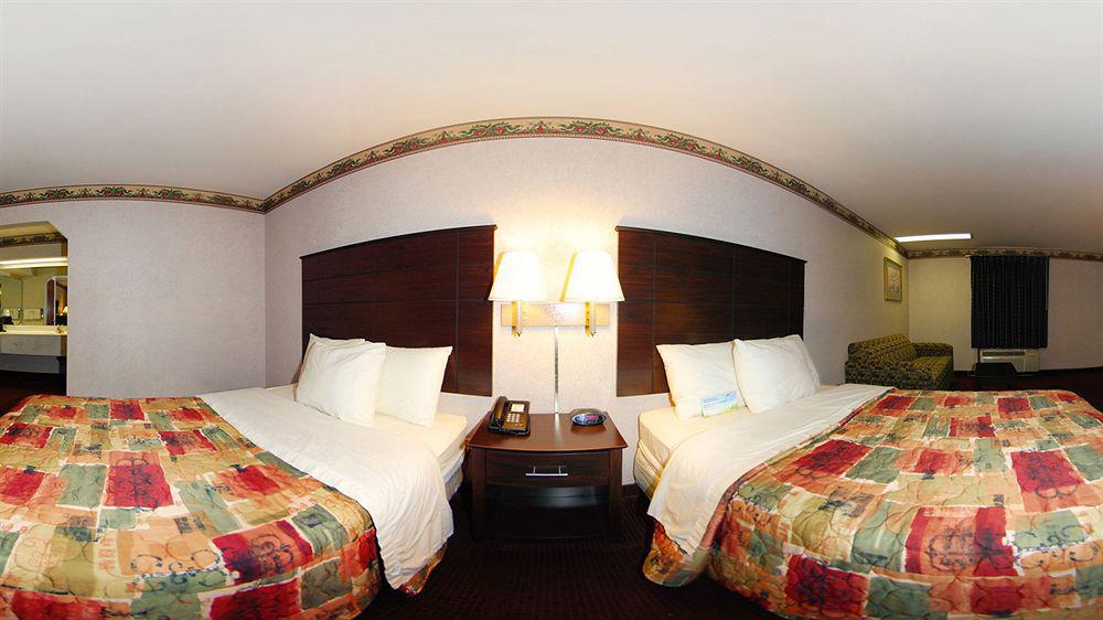 Days Inn & Suites By Wyndham Pine Bluff Εξωτερικό φωτογραφία